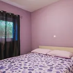 With Free Private Parking Apartamento *