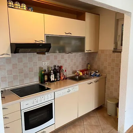 Apartment With Free Private Parking Baška Voda