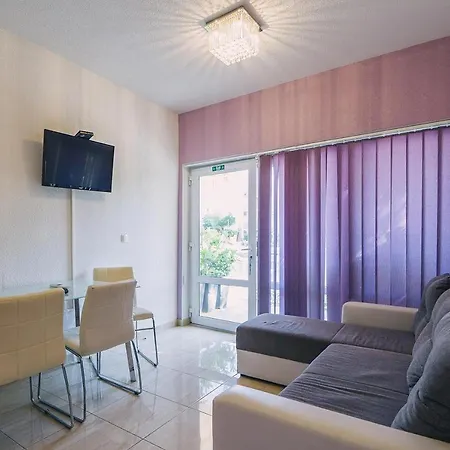 Apartment With Free Private Parking Baška Voda