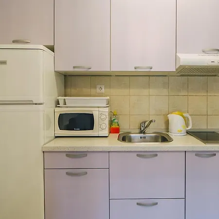 Apartment With Free Private Parking
